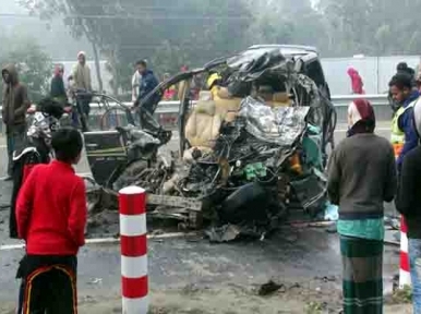 Bangladesh: Morning accidents leaves 6 dead 